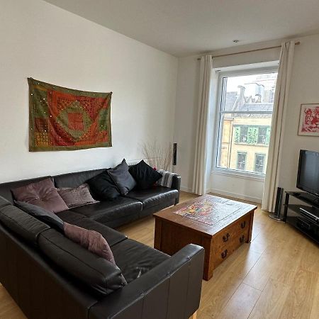Comfy Two Bedroom Apartment Right In The City Centre Glasgow Eksteriør billede