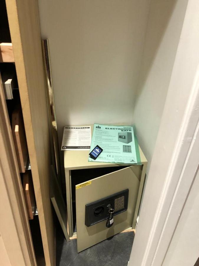 Comfy Two Bedroom Apartment Right In The City Centre Glasgow Eksteriør billede