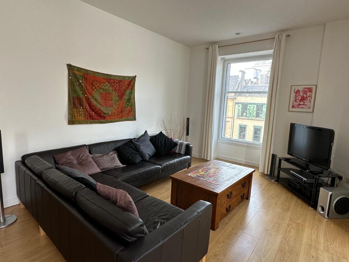 Comfy Two Bedroom Apartment Right In The City Centre Glasgow Eksteriør billede